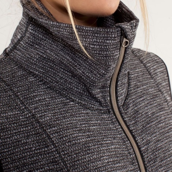 Lululemon Daily Yoga Jacket Coco Pique Black/Black Size 6 - Picture 3 of 5